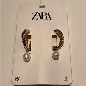 Zara Hoop & Pearl Earrings